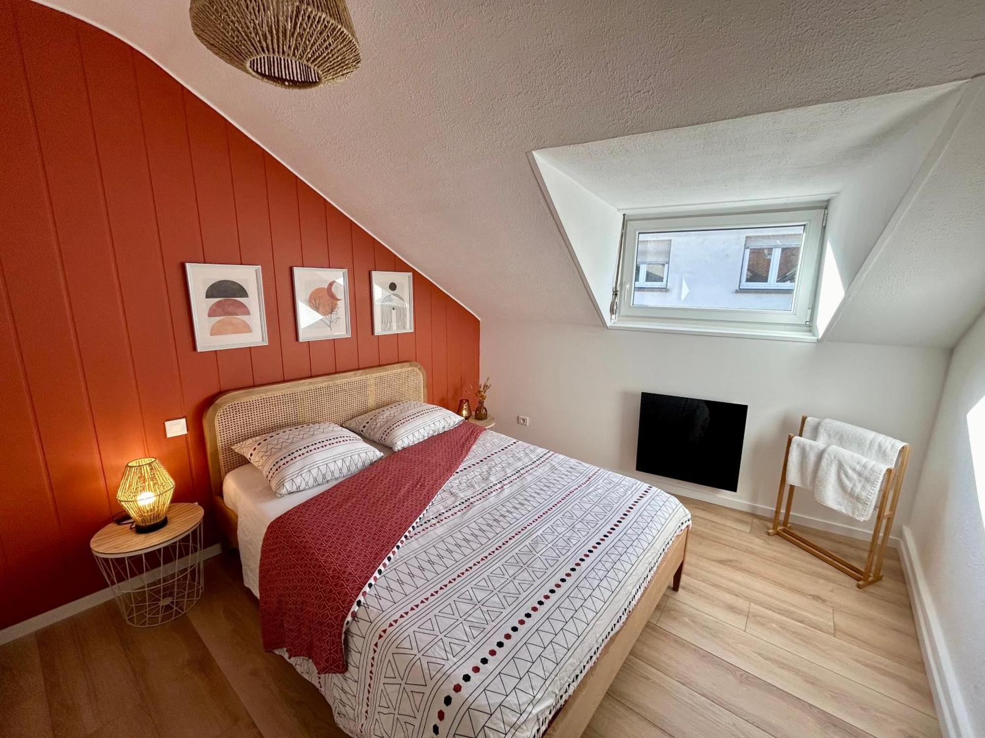 Douce Agathe - Duo-groupe, Chaleureux, Tram 200m, Centre 10min Apartment *